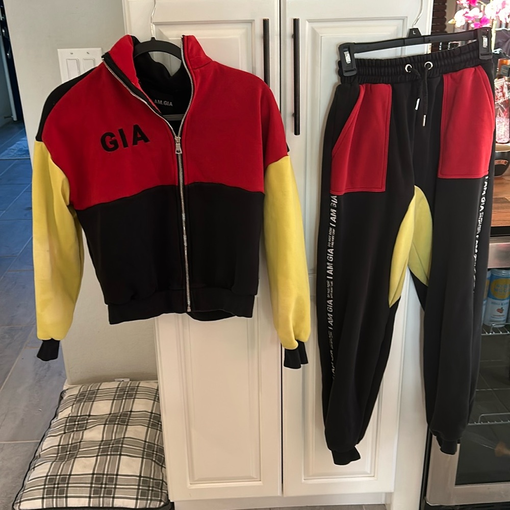 Women X-small 2 pc I. AM. GIA sweat suit